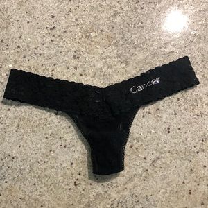 Hanky Panky Zodiac Collection Low Rise Thong. NWOT